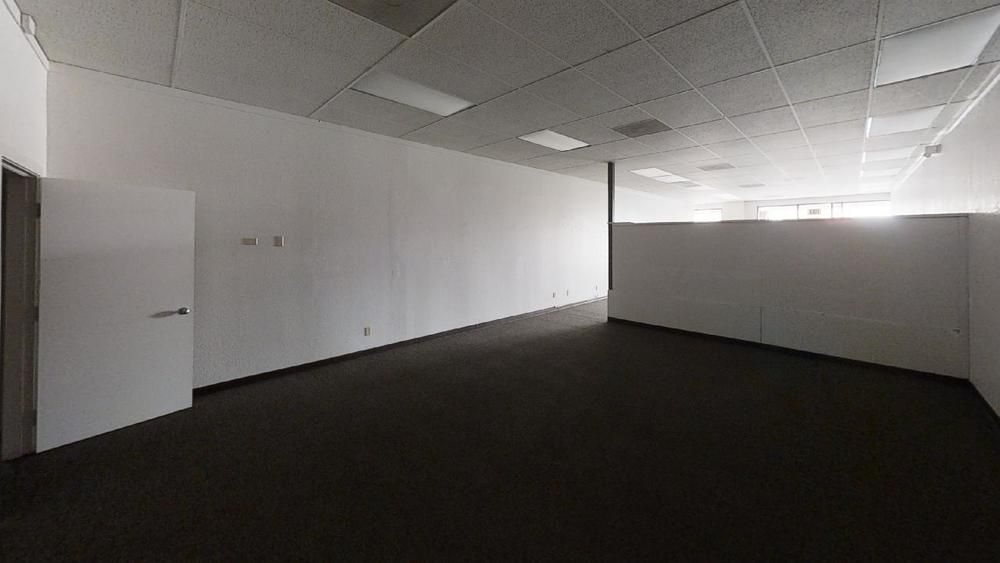 Move-In Ready Retail/Office Storefront @ Downtown Corner: 277 N 5th St, Coalinga, CA 93210
